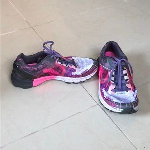 Reebok Cushion 3.0 women size 8.5 Running shoes